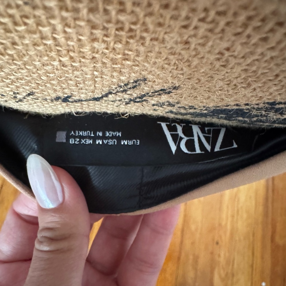 Zara Tan Vest - Picture 5 of 5